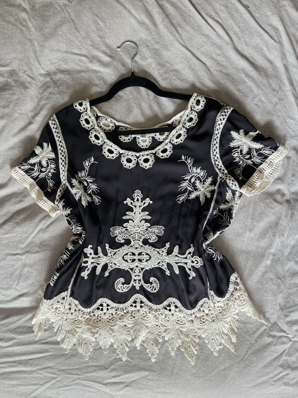 Anneliese Embroidered Black & Cream Lace Trim Women's Rayon Top, Size Medium